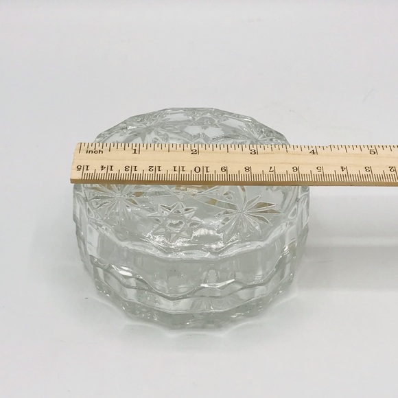 Vintage Anchor Hocking precut clear round puff box with lid. - Picture 6 of 11
